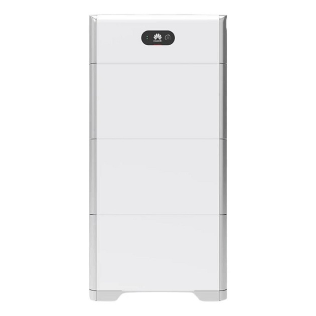 La Batería de Litio Huawei Luna2000 15kWh + BMS – LUNA2000-15-S0 es un acumulador 
                                     de alto voltaje compatible con las gama de inversores híbridos Huawei KTL monofásicos 
                                     L1 y KTL Trifásicos M1. Cada batería se compone de un módulo controlado BMS en la parte 
                                     superior y tres módulos acumuladores de 5kWh. La Batería Huawei Luna tiene un grado de protección IP66,
                                     10 años de garantía de fabricante y es escalable, por lo que se puede ampliar el sistema a un máximo 
                                     de 30kWh de capacidad de almacenamiento total.